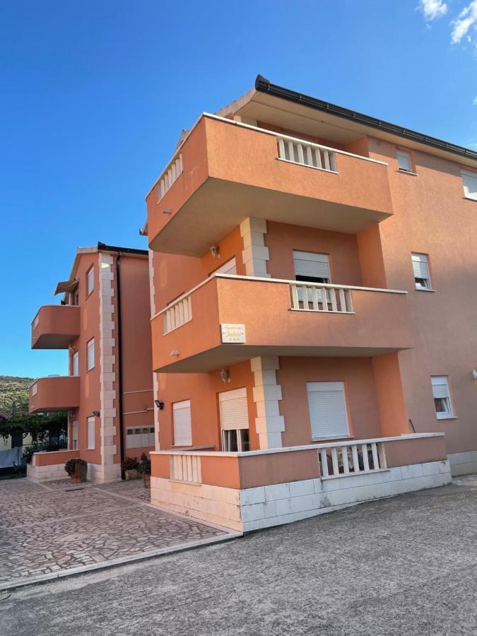 فندق Apartman Jukic مارينا المظهر الخارجي الصورة
