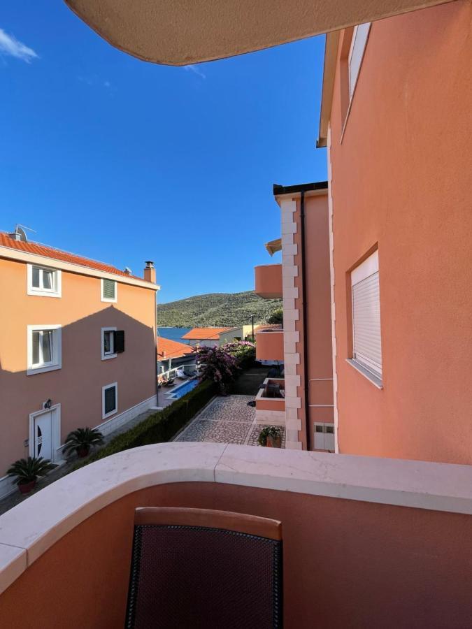 فندق Apartman Jukic مارينا المظهر الخارجي الصورة