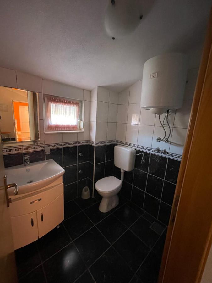 فندق Apartman Jukic مارينا المظهر الخارجي الصورة