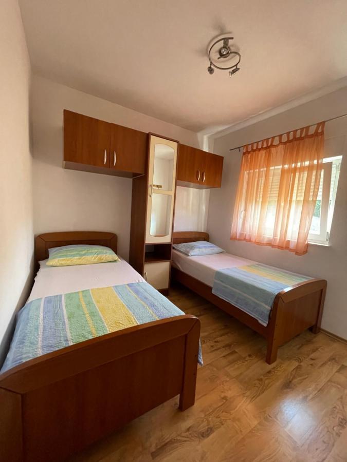 فندق Apartman Jukic مارينا المظهر الخارجي الصورة