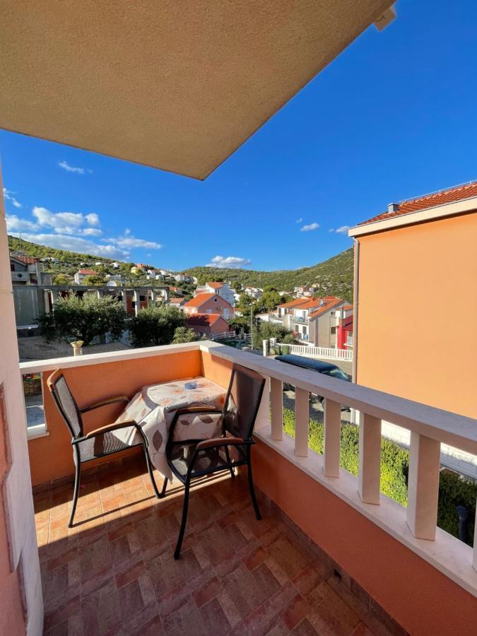 فندق Apartman Jukic مارينا المظهر الخارجي الصورة