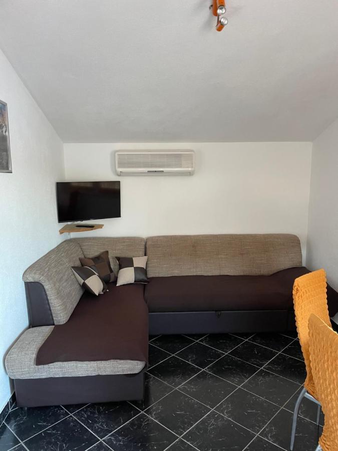 فندق Apartman Jukic مارينا المظهر الخارجي الصورة